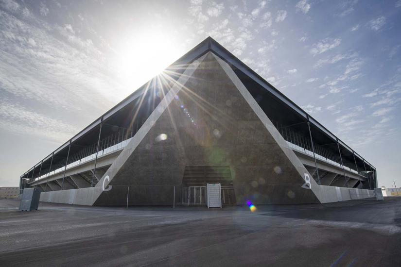 Le stade de la Tuilière de Lausanne fait partie des nominés pour la 11e édition du «stade de l’année», un prix remis par le site spécialisé STADIUMDB.COM 